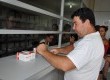 Moradores de diversos bairros fazem a retirada dos medicamentos gratuitos