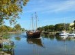 Hoje, as águas proporcionam a pesca, indústria náutica e o turismo