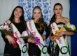 Natáli Leal (E) ganhou a faixa de Senhorita Município, Diulha Mayer a de Princesa dos Tapes (C) e Débora Matias é a Senhorita Simpatia (D)