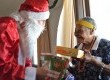 Um chocolate, para adoçar a vida, também fez parte da lista de pedidos de Natal dos idosos