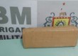 Um tijolo de maconha de 624 gramas foi encontrado com o suspeito