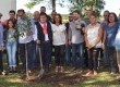 Uma árvore da espécie figueira foi plantada na propriedade de André Mello