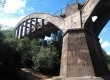 A ponte servia de ligação entre as Estações “Mauá” e “Herculano de Freitas”. A obra foi iniciada em 1929 e inaugurada no dia 23 de maio 1932
