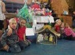 Crianças apresentaram seus trabalhos, como decoração natalina com material reciclado