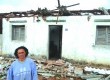 A casa da pensionista Eva Vargas Gomes ficou sem o telhado