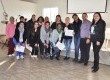 Presidente do Conselho Municipal de Saúde, Mauro Nolasco, secretária de Saúde Rosa Beatriz, e alunos que participaram do evento

